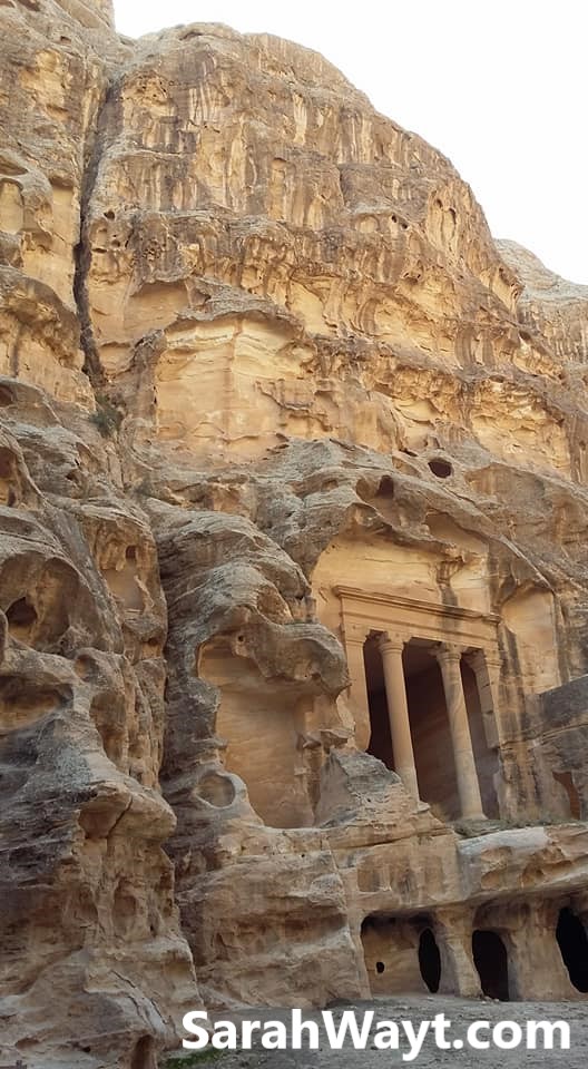 Little Petra, a jewel in the north of Jordan